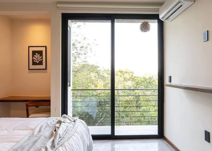 Apartment New 2 Bed Bath -