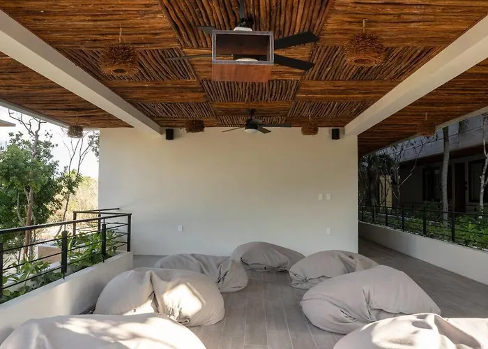 Apartment New 2 Bed Bath -